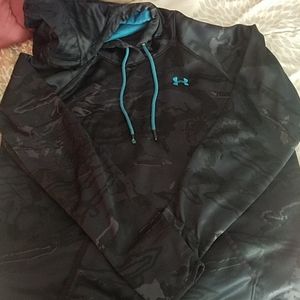 Black Camo UA Sweatshirt